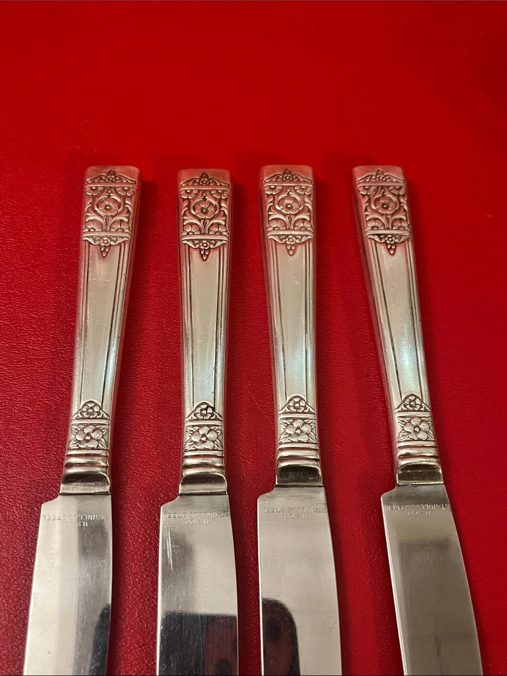 National silver co 4 piece of Knives 9.5”L
